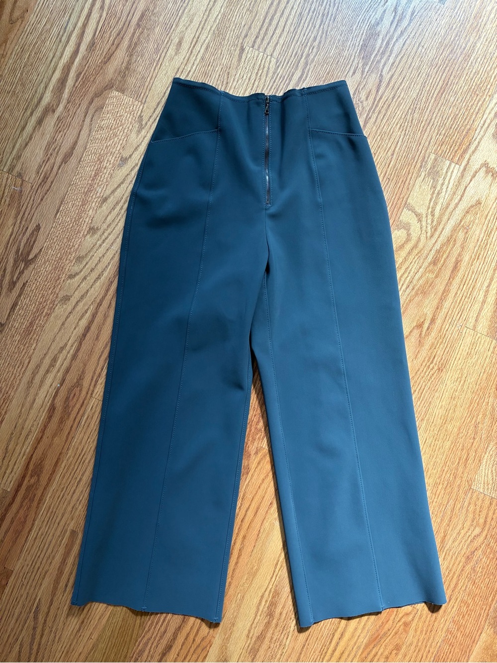 Maria Pinto Stanwyk High-Waist Wide-Leg Crop Trousers in Cargo color